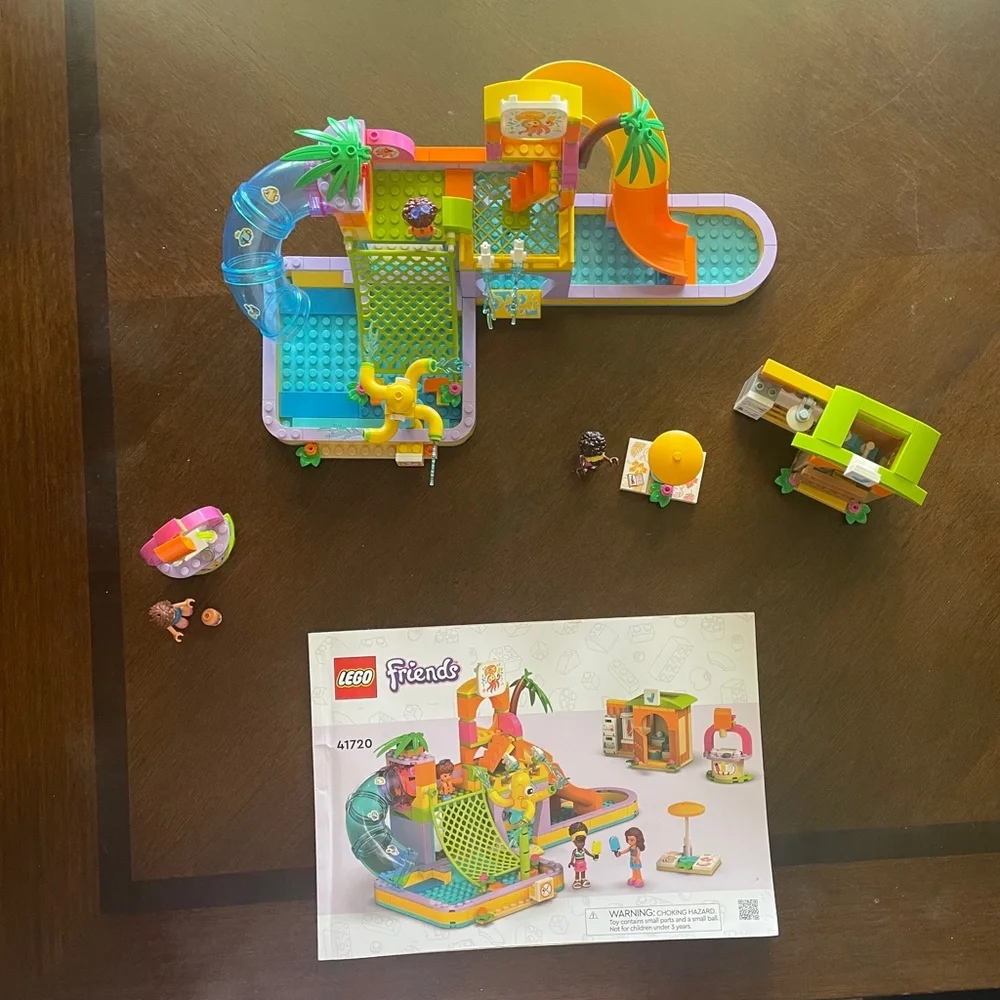 LEGO Friends Water Park 41720 373 Pieces Ages 6+ 100% Complete Set